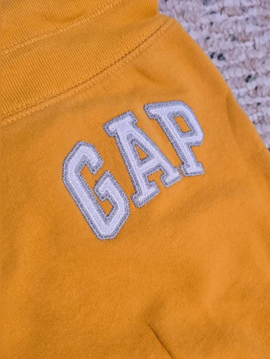 2 pack Gap Sweatpants Bundle - Picture 2 of 5
